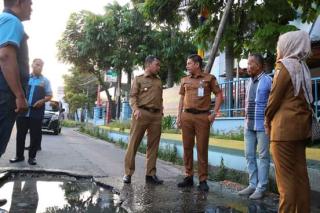 Respon Laporan Warga, Pj Walikota Pekanbaru Turun Tinjau Jalan Rusak
