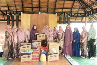 DWP Bengkalis Salurkan Bantuan Ke Pondok Pesantren dan Rumah Qur