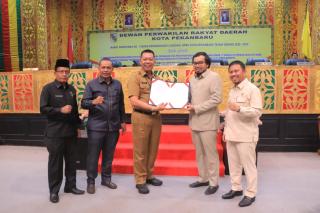 DPRD Pekanbaru Sahkan Ranperda Tentang Pengelolaan Air Limbah Domestik 
