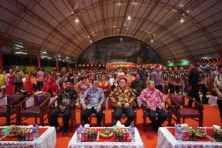 Begini Kemeriahan Perayaan Imlek di Klenteng Hock Liong Kiong Dumai
