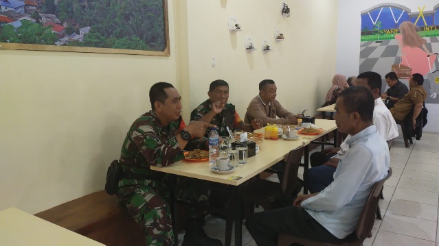 Babinsa Sosialisasi di Kampung Pancasila Pekanbaru Kota