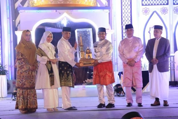 Kecamatan Tenayan Raya Juara Umum MTQ Ke-55 Kota Pekanbaru