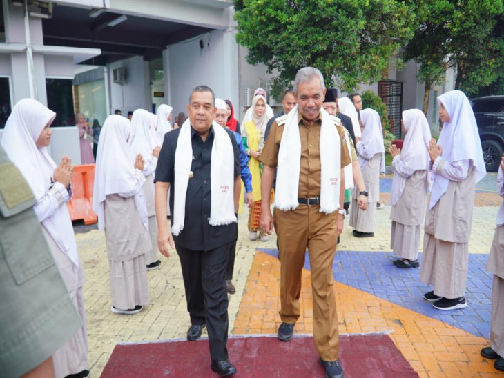 Pj Bupati Kampar dan Wagub Riau Hadiri Gebyar IP ICBS