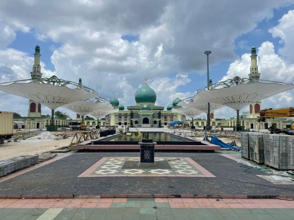 Progres Penataan Kawasan Masjid Raya Annur Provinsi Riau Segera Rampung
