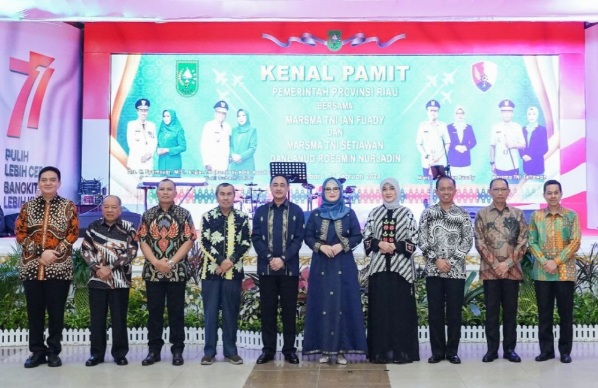 Kenal Pamit Pemprov Riau Bersama Danlanud Roesmin Nurjadin