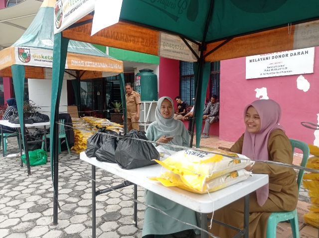 Pasar Murah Disketapang Rutin Digelar Jelang Ramadan, 1 Paket Rp100 Ribu