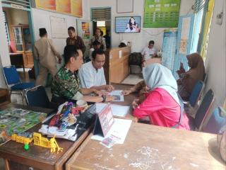 Babinsa Koramil/Kota Sosialisasi Komcad di Kantor Lurah Tanah Datar