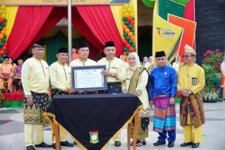Pj Bupati Kampar Luncurkan Gerakan Pengentasan Kemiskinan Ekstrem dan Stunting