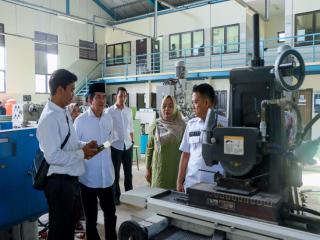 Majukan Sarana Pendidikan, Pemkab Kampar Kunjungan ke Polkam