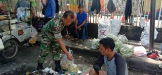 Babinsa Koramil 02/Kota Kunjungi Dapur Warga Binaannya