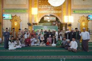 Kreatif! Begini Cara Pengurus Masjid Ajak Jemaah Ramaikan Salat Subuh Berjamaah