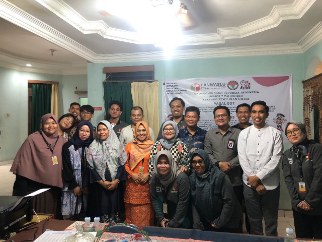 Bawaslu RI Kunjungi Panwaslu Kecamatan Senapelan, Masih Ada Warga Yang Belum Terdaftar di Data Pemilih