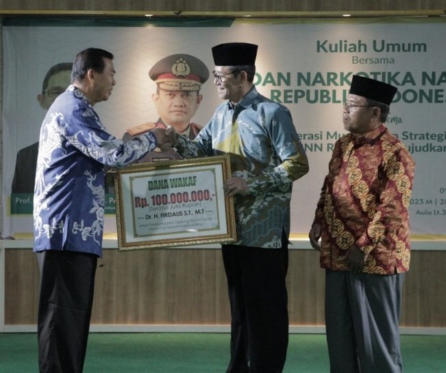 PP Muhammadiyah Terima Wakaf Mantan Walikota Pekanbaru, Diperuntukkan Bangun Gedung Tajdid CenterÂ 