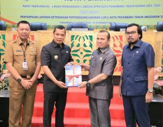 DPRD Gelar Paripurna Penyampaian LKPj Kota Pekanbaru Tahun 2022