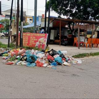 DLHK Data 50 TPS Ilegal Tersebar di Kota Pekanbaru