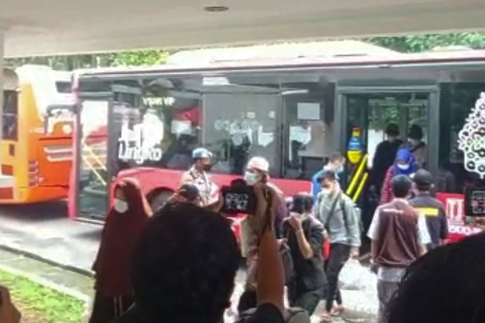 Warga Riau yang Dievakuasi dari Sudan Transit di Asrama Haji Pondok Gede Jakarta