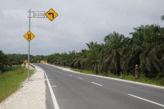 Jalan Lintas Rengat - Tembilahan Ditargetkan Sudah Fungsional Jelang Lebaran