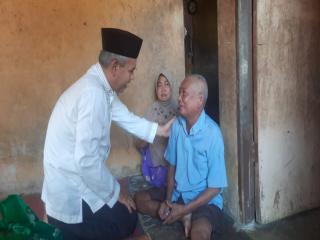 Tinjau Masyarakat Miskin, Pj Bupati Kampar Disambut Rasa Haru dan Suka Cita