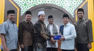 Komisi VIII DPR RI Bantu Program Ramadan Umri 
