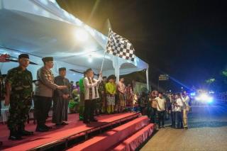Warga Pekanbaru Antusias Menyaksikan Pawai Gema Takbir