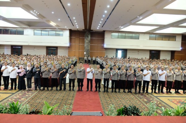 Pimpin Apel Akbar, Ini Pesan Kapolda Riau Untuk Personil Bhabinkamtibmas