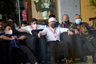 Giliran Wakil Bupati Meranti dan Tujuh Anak Buahnya Diperiksa KPK 