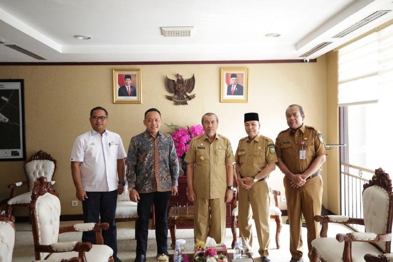 Audiensi Bersama Gubernur Riau, Ini yang Disampaikan Dirut PTPN V