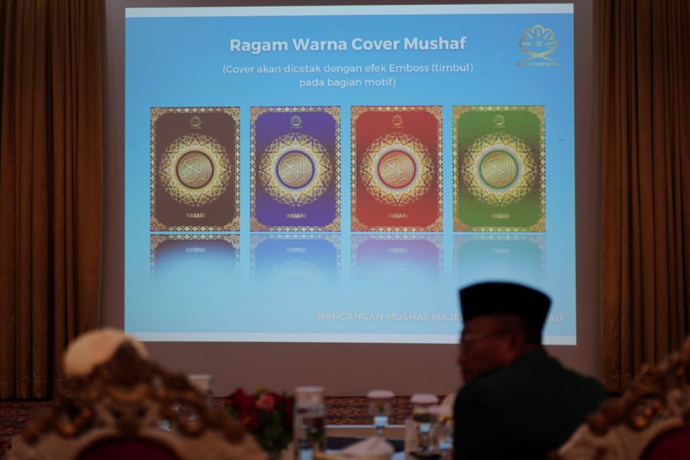 Maqari Riau Presentasi Cover Mushaf Motif Melayu di Kediaman Gubri