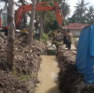 Parit Sepanjang Jalan Pesantren Sudah Dinormalisasi, Warga Pebatuan Sampaikan Terima Kasih ke Pemko Pekanbaru