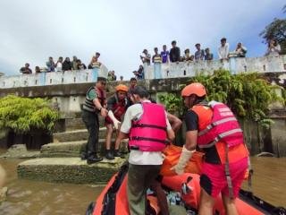 Tim SAR Gabungan Berhasil Temukan Satu Korban Terseret Arus Sungai Siak