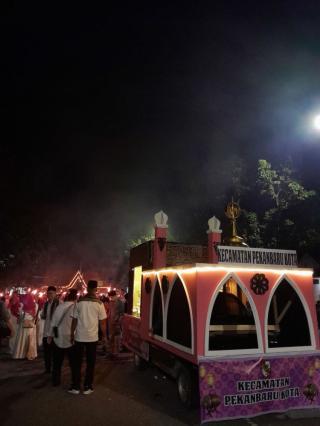 Masyarakat Pekanbaru Antuasias Lihat Pawai Takbir Idul Adha 1444 H