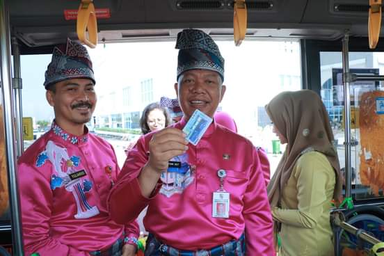 Pembayaran Non Tunai Bus TMP Berlaku Mulai 16 Juli