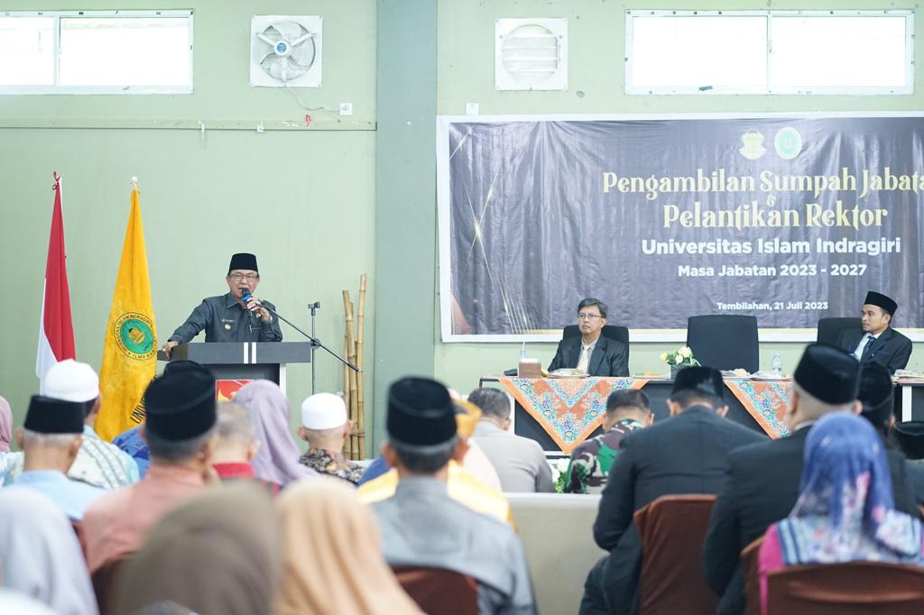 Hadiri Pelantikan Rektor Unisi, Ini Harapan Bupati Wardan