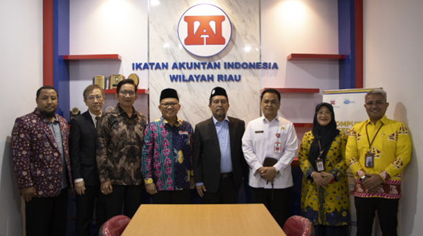 Rektor UMRI Saidul Amin Resmikan Sekretariat Ikatan Akuntan Indonesia Riau