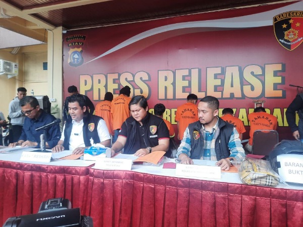 90 Ribuan Pemilih di Riau Belum Punya e-KTP, Pemko dan Pemkab Diminta Gesa Perekaman