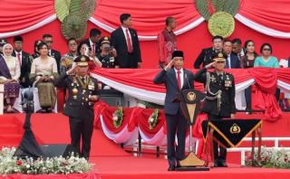 Presiden Jokowi Pimpin Upacara Peringatan ke-77 Hari Bhayangkara di GBK