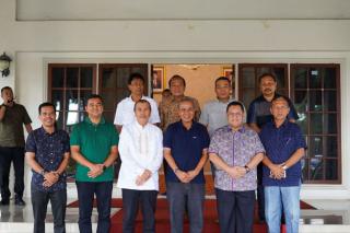 Gubri Minta KONI Riau Sukseskan Porwil XI Sumatra dan Pertahankan Juara Umum