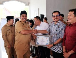 Bantu Cegah Stunting, Bupati Siak Beri Penghargaan Kepada Perusahaan
