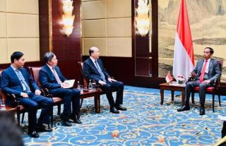 Presiden Jokowi Tegaskan Komitmen Indonesia Bangun Industri Kimia dan Energi