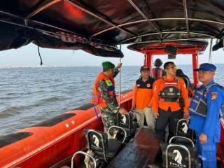 Terjatuh, ABK Kapal Tenggelam di Perairan Meranti