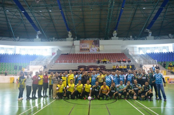 Buka Turnamen Futsal Meriahkan HUT Ke-66 Riau, Sekdaprov Riau: Ajang Silaturahmi Antar Pegawai