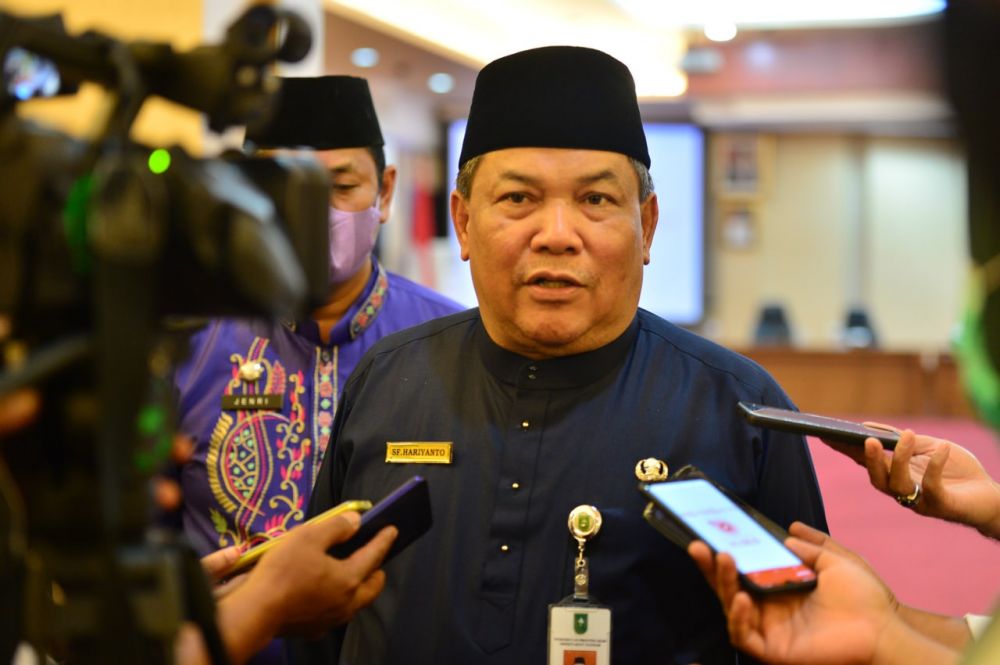 Sekdaprov Riau: Payung Elektrik di Masjid An-Nur Sudah Dapat Manfaatkan