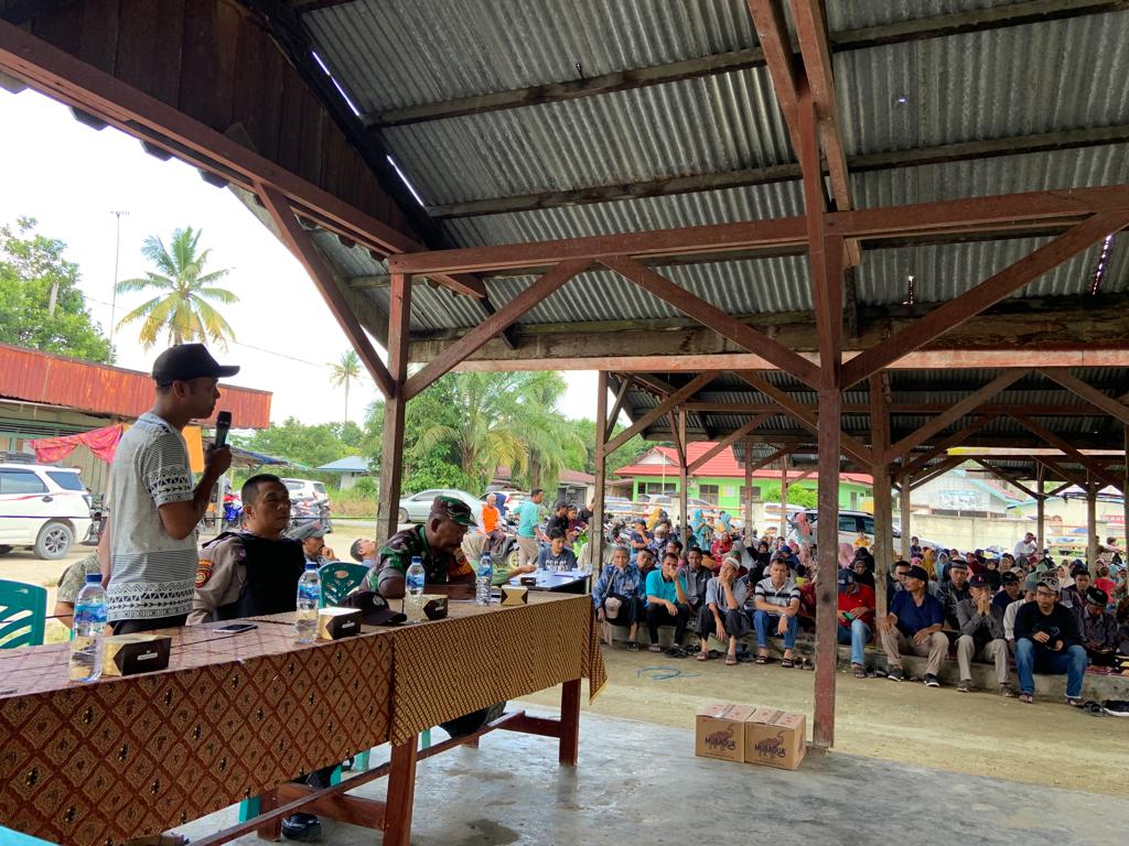 Rangkap Tiga Jabatan, Pengurus Koperasi KP UKM Desa Mentulik Protes 
