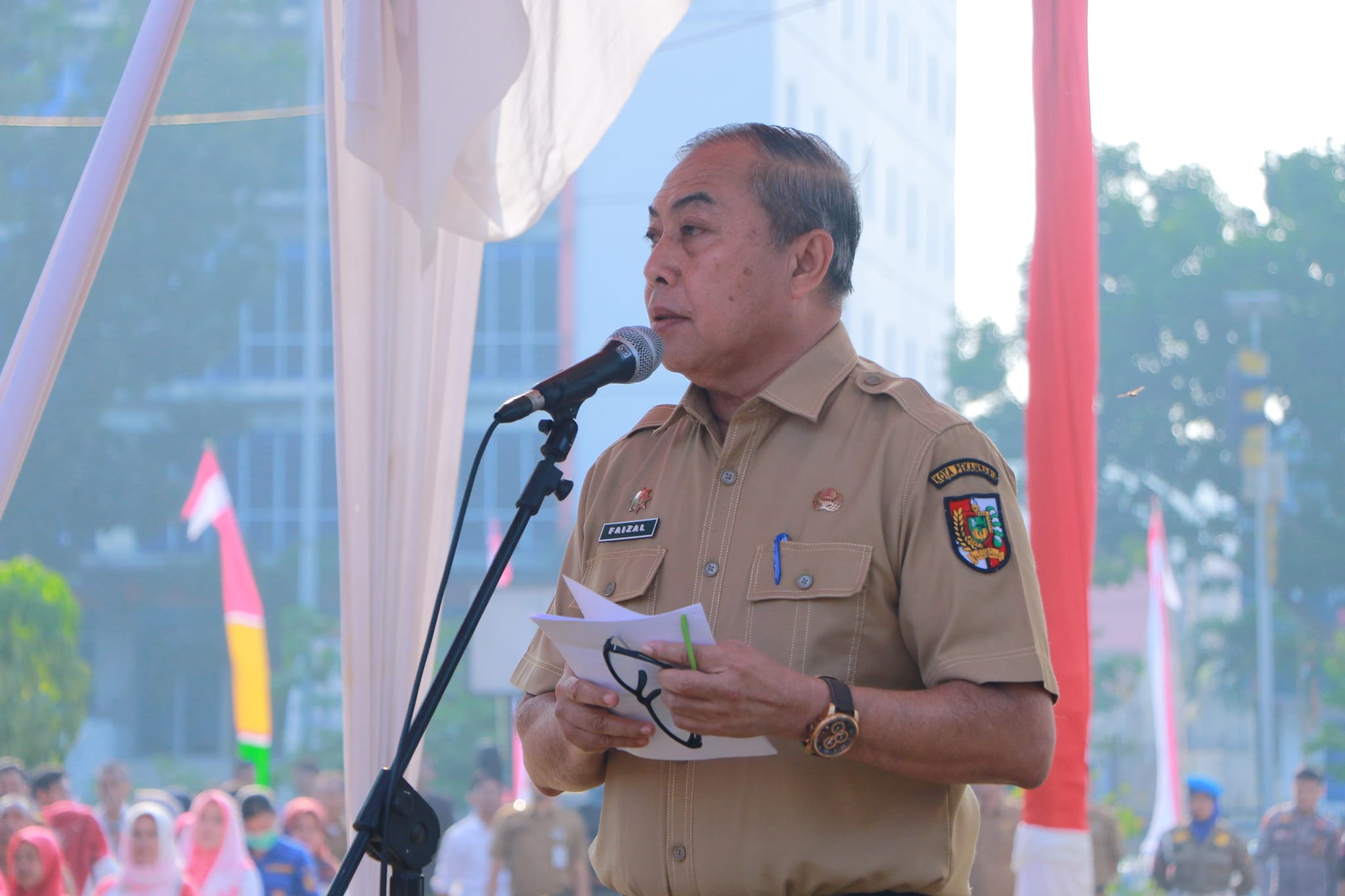 Dirancang Kesbangpol, Bendera Merah Putih di Menara Pemancar RRI Terbesar di Pekanbaru
