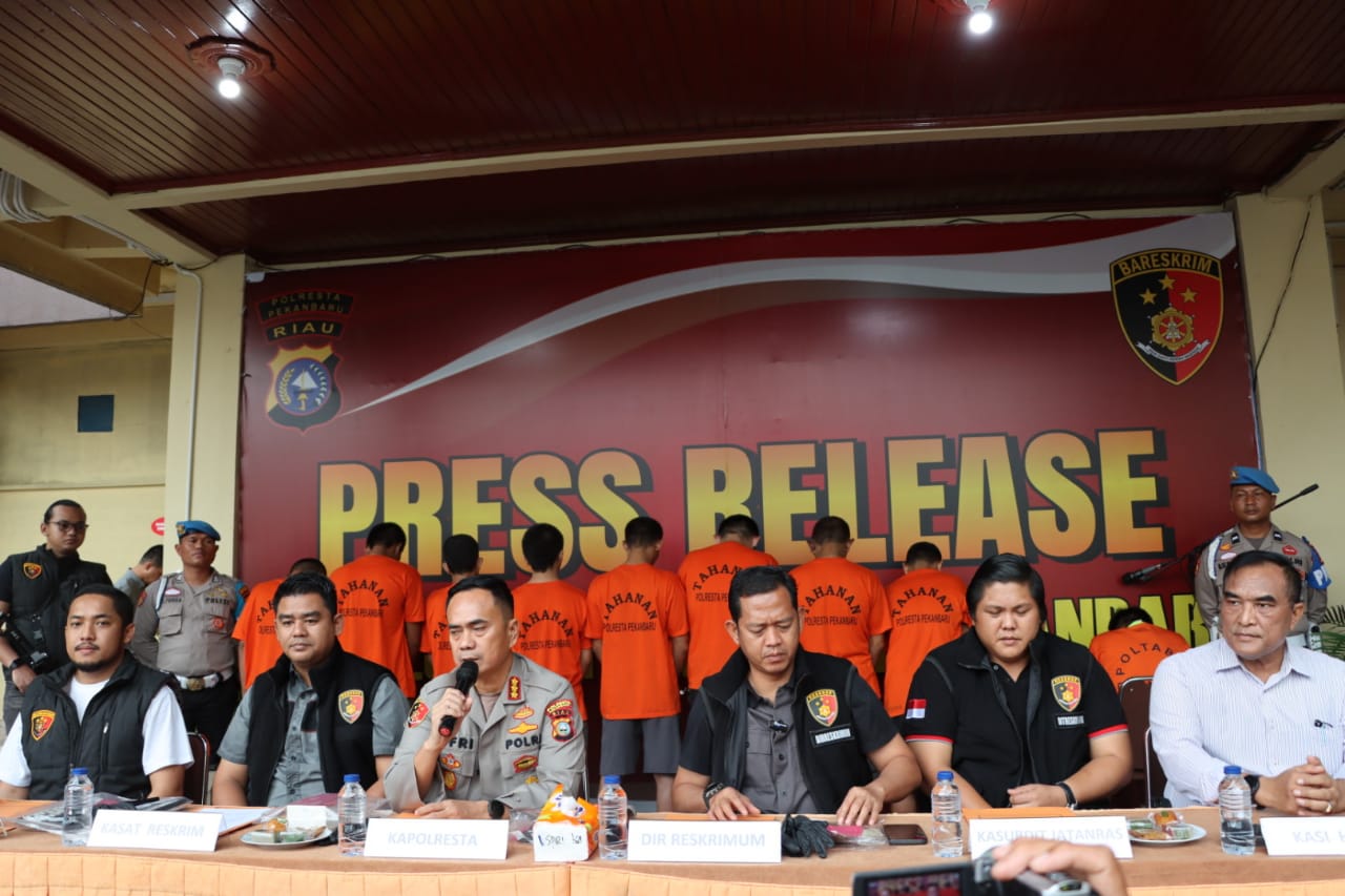 Gerak Cepat Timsus Akhiri Pelarian 10 Tahanan Polsek Rumbai, 4 Ditembak