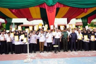 120 Guru Honorer di Kepulauan Meranti Terima SK PPPK dari Gubernur Riau