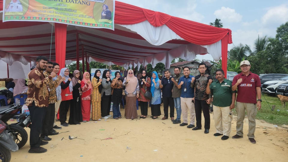 Warga Palas Antusias Nikmati Pelayanan LOMAK Rumbai 