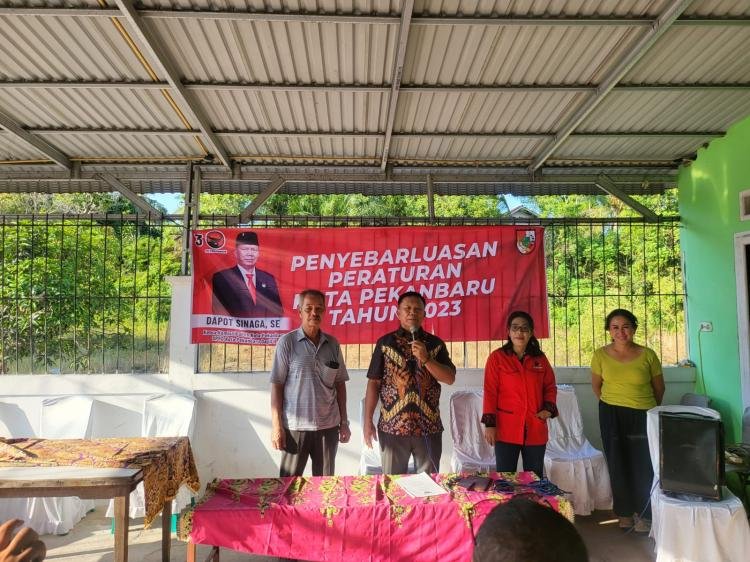 Anggota DPRD Pekanbaru Dapot Sinaga Sosialisasikan Perda Tentang Retribusi Sampah 