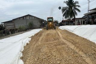 UPTJJ IV Dinas PUPR Riau Mulai Lakukan Perbaikan Jalan Amblas di Inhil