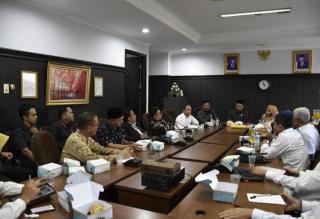 Komisi I DPRD Pekanbaru Hearing dengan KPU dan Bawaslu Bahas DPT